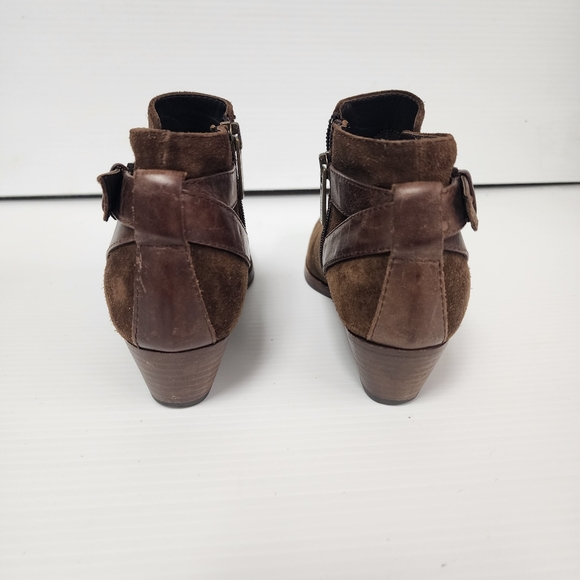 Aquatalia Women's Brown Suede Ankle Boot With Side Buckle Size 6.5 - Picture 7 of 12